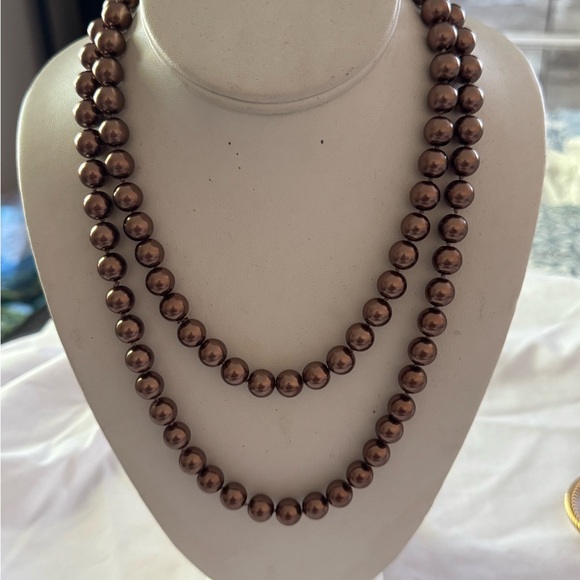 Golden girls statement Necklace, Minimalist Golden Hypoallergenic… - Picture 6 of 13